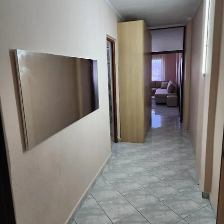 Apartment Elena