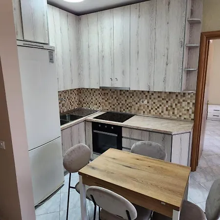 Elena Apartment *